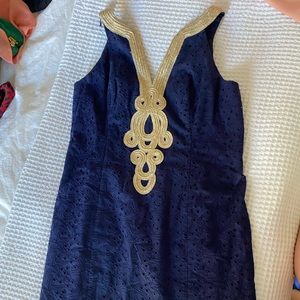 Lilly Pulitzer navy eyelet gold trim shift dress size 8
